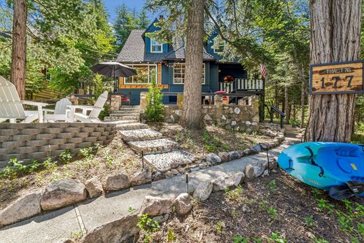 Einfamilienhaus in Lake Arrowhead, San Bernardino County