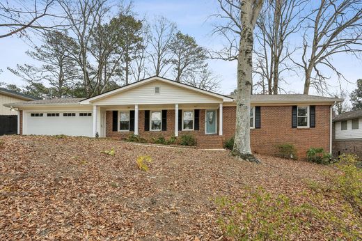 Vrijstaand huis in Chamblee, DeKalb County