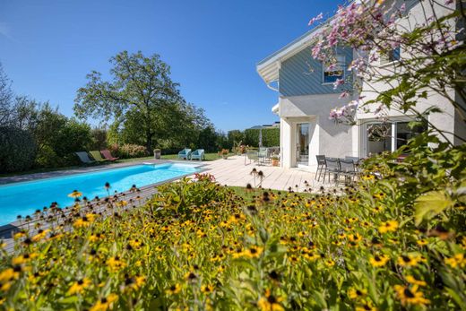 Casa en Annecy-le-Vieux, Alta Saboya
