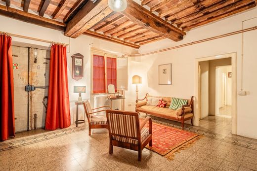 Apartamento - Lucca, Provincia di Lucca