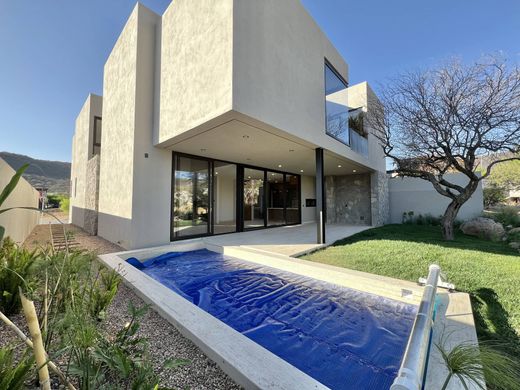 Müstakil ev Santiago de Querétaro, Querétaro