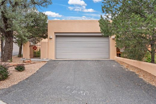 Apartment / Etagenwohnung in Santa Fe, Santa Fe County