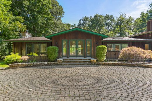 Detached House in Greenwich, Fairfield County