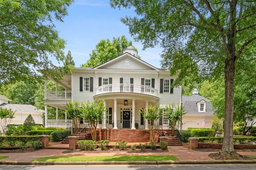 Detached House in Alpharetta, Fulton County