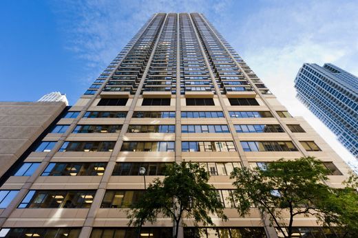 Apartment / Etagenwohnung in Chicago, Cook County