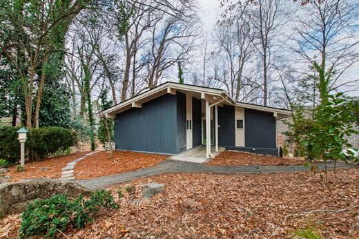 Detached House in Chapel Hill, Orange County