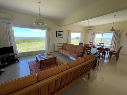 Country House in Artilleros, Tarariras