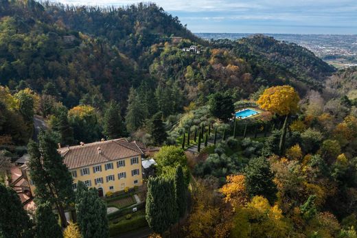 别墅  Camaiore, 卢卡省