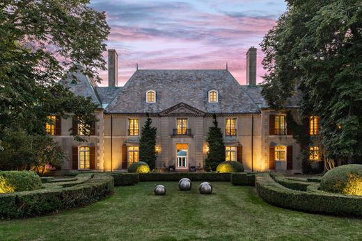 Luxury home for rent per month in Newport