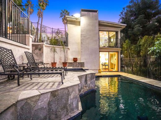 Studio City - Los Angeles: Villas and Luxury Homes for sale |  