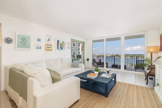 Apartment in West Palm Beach, Palm Beach