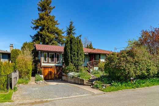 Detached House in Saanich, Capital Regional District