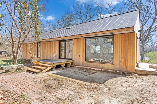 Detached House in South Kingstown, Washington County