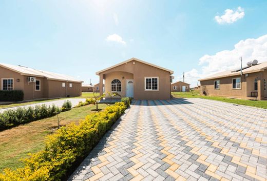 Luxe woning in Phoenix Park, Moneague