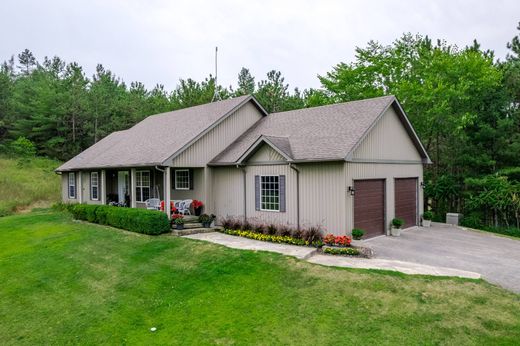 بيت مستقل ﻓﻲ Trent Hills, Ontario