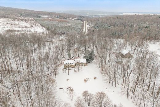 Casa Unifamiliare a Lac-Brome, Montérégie