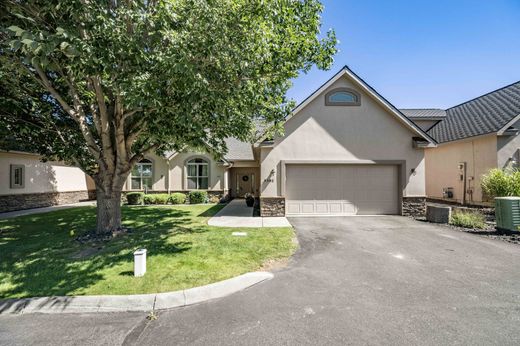 ‏בית חד-משפחתי ב  Kennewick, Benton County