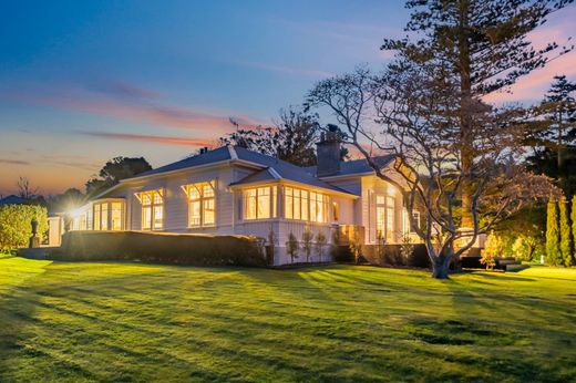 Villa - Lower Hutt, Lower Hutt City