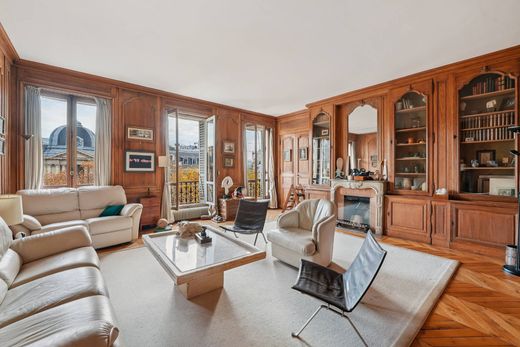 Apartment / Etagenwohnung in Champs-Elysées, Madeleine, Triangle d’or, Paris