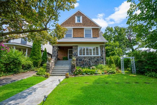 Vrijstaand huis in New Rochelle, Westchester County