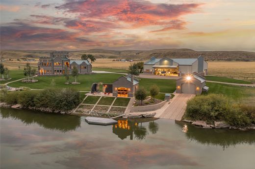 Vrijstaand huis in Great Falls, Cascade County