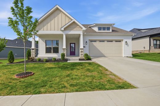Detached House in La Grange, Oldham County
