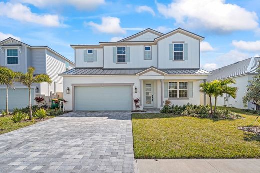 Luxury home in Satellite Beach, Brevard County