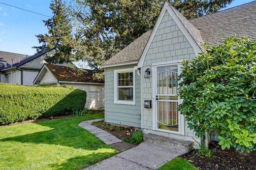 Detached House in Lebanon, Linn County