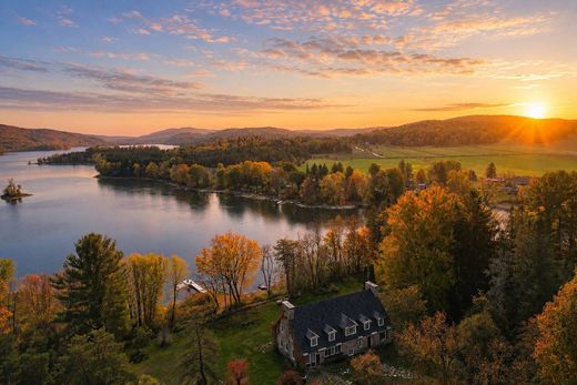 Detached House in Arundel, Laurentides