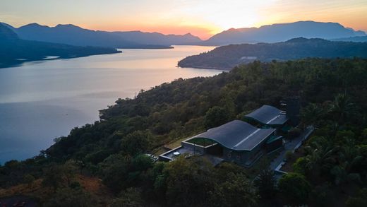 Detached House in Pune, Pune Division