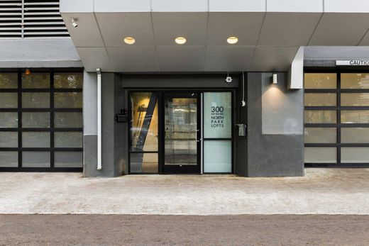 Apartment in Portland, Multnomah County