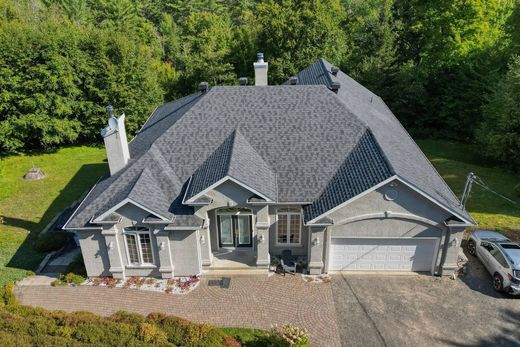 Μονοκατοικία σε Sainte-Adèle, Laurentides