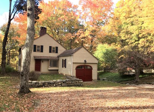 Detached House in New Milford, Litchfield County