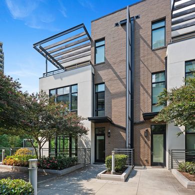 Townhouse in Atlanta, Fulton County