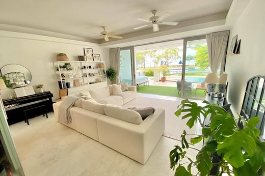 Apartment in Singapore