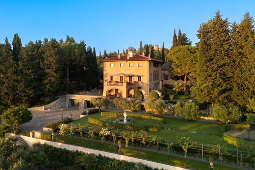 빌라 / San Casciano in Val di Pesa, Province of Florence