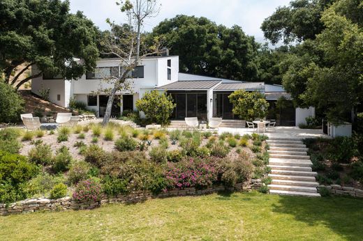 Luxury home in Calabasas, Los Angeles County