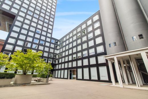 Apartment / Etagenwohnung in Zürich, Kanton Zürich