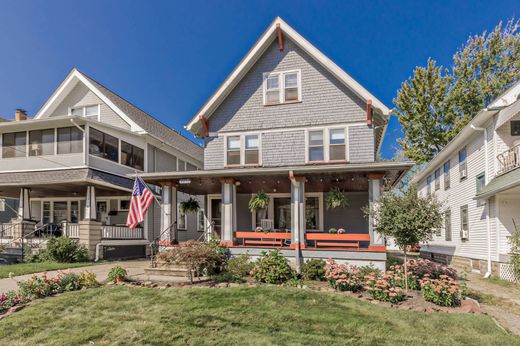 Einfamilienhaus in Lakewood, Cuyahoga County