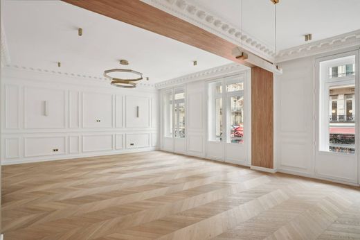 Apartment / Etagenwohnung in Champs-Elysées, Madeleine, Triangle d’or, Paris