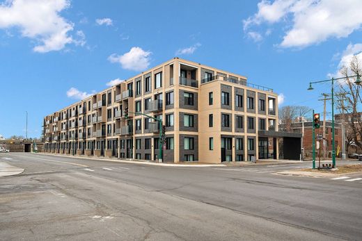 Apartment in Mont-Royal, City of Montréal