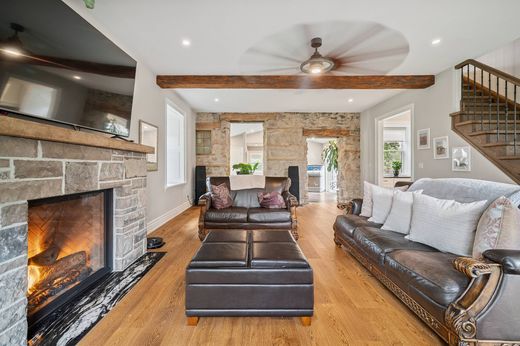 Casale a Puslinch, Wellington County