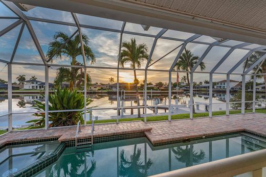 Marco Island, Collier Countyの一戸建て住宅