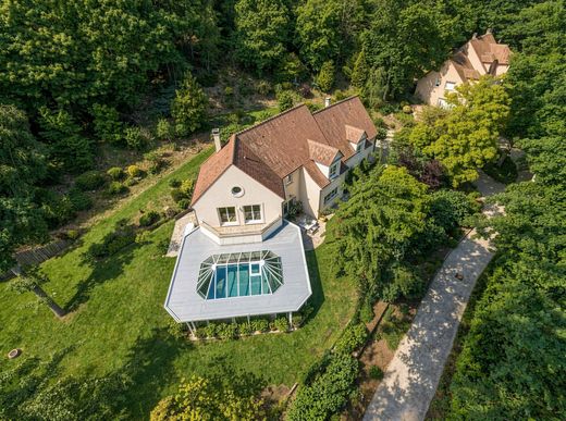 Detached House in Gif-sur-Yvette, Essonne