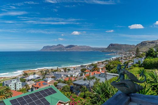 Detached House in Cape Town, City of Cape Town