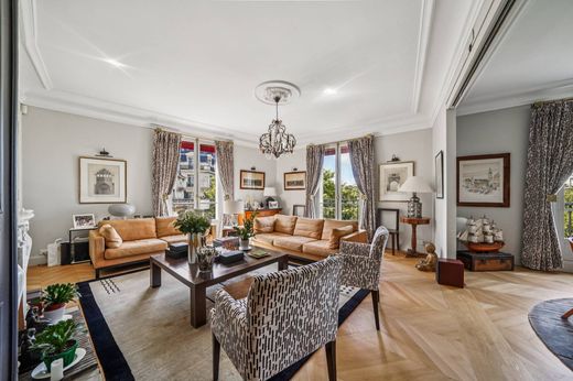 Квартира, La Muette, Auteuil, Porte Dauphine, Paris