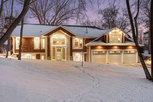 Detached House in Minnetonka, Hennepin County