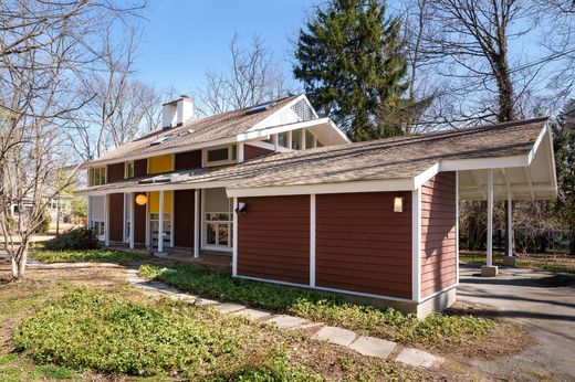 Detached House in Princeton, Mercer County