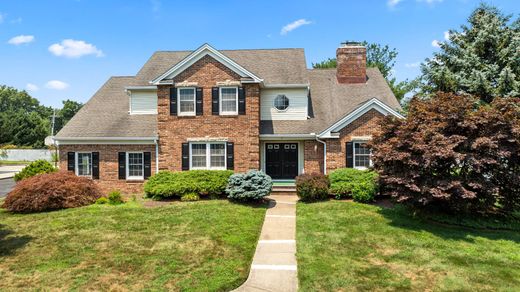 Detached House in East Brunswick, Middlesex County