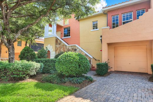 Apartment / Etagenwohnung in Estero, Lee County